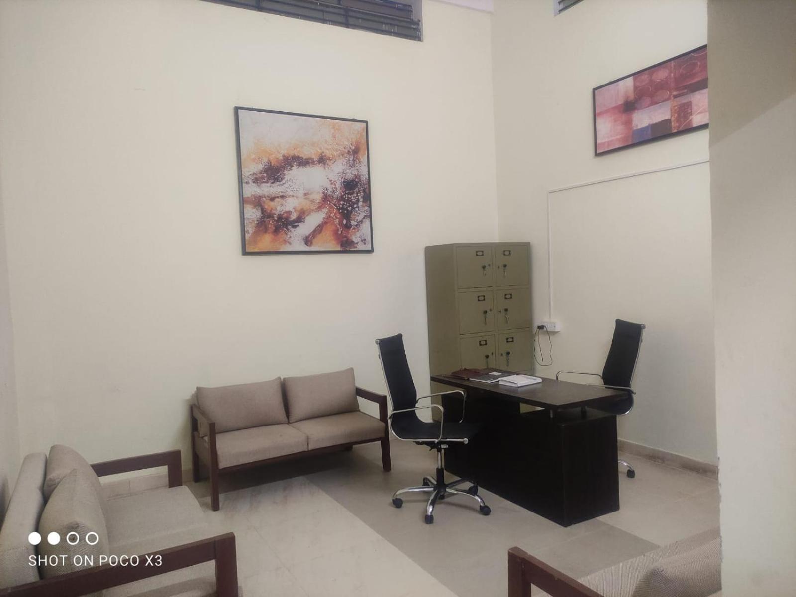 Abuzz Oxfordcaps Bannerghatta Bangalore Exteriör bild
